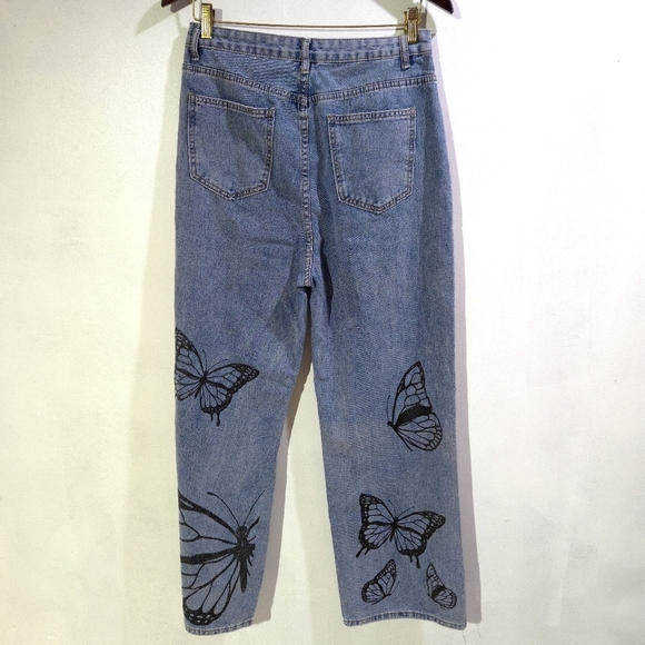 Shein | Butterfly Graphic Blue Jeans - Picture 5 of 9